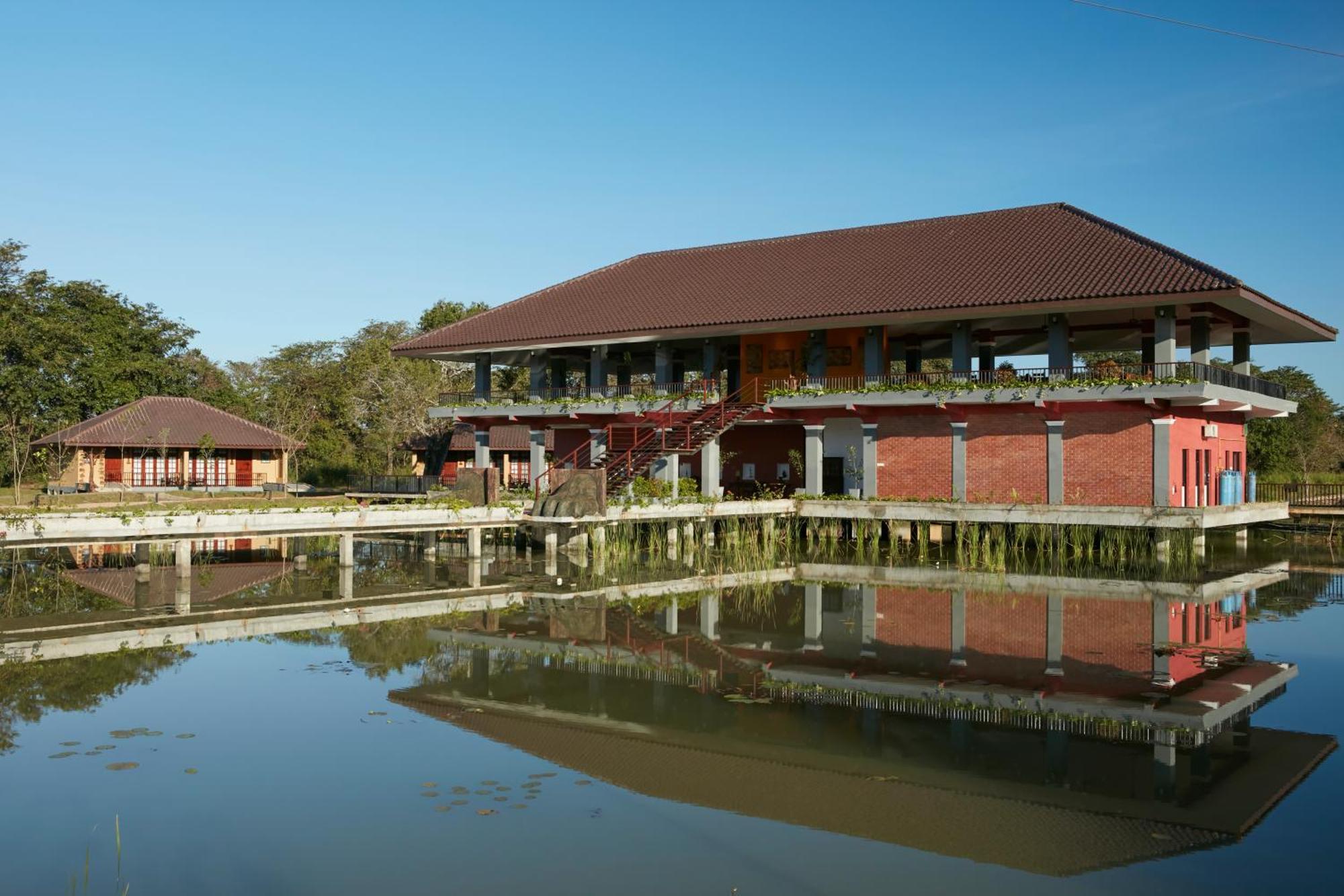 Seerock The King'S Domain Sigiriya Exterior photo